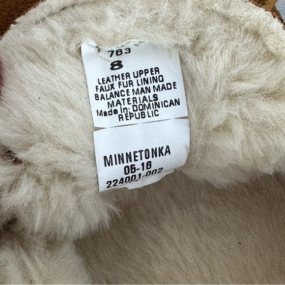 Minnetonka size 8 Rust Brown Suede Faux Sherpa Lined Moccasins - Picture 9 of 9